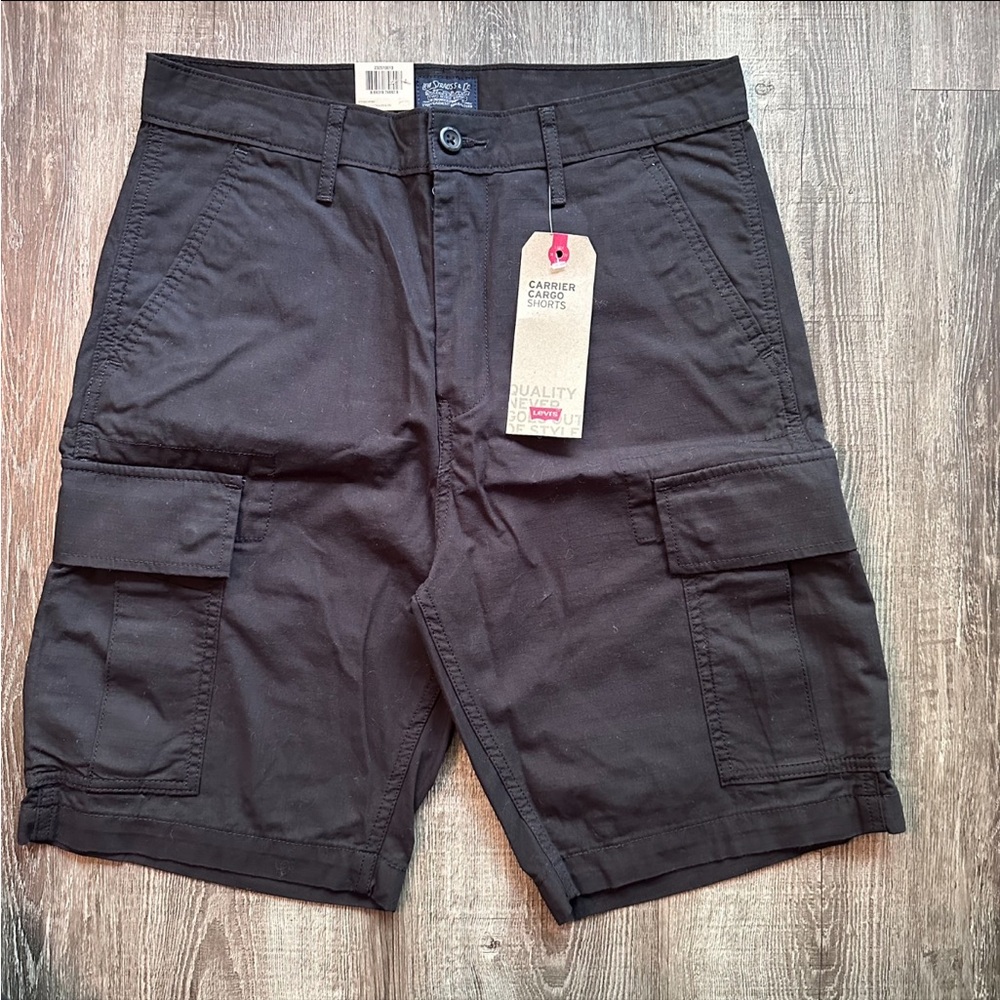Levi’s Gray Carrier Cargo Shorts Waist 30” NWT